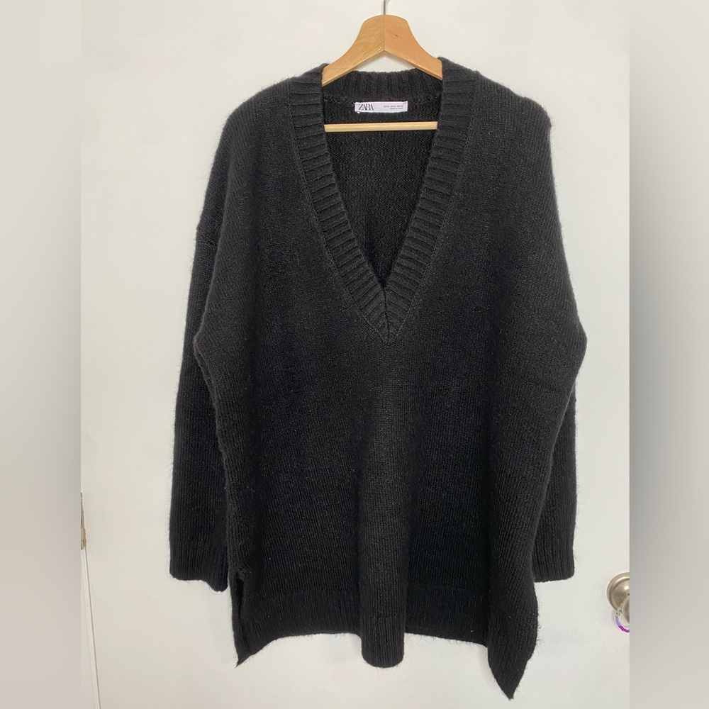 Zara Oversized V-Neck Black Sweater, Size Medium